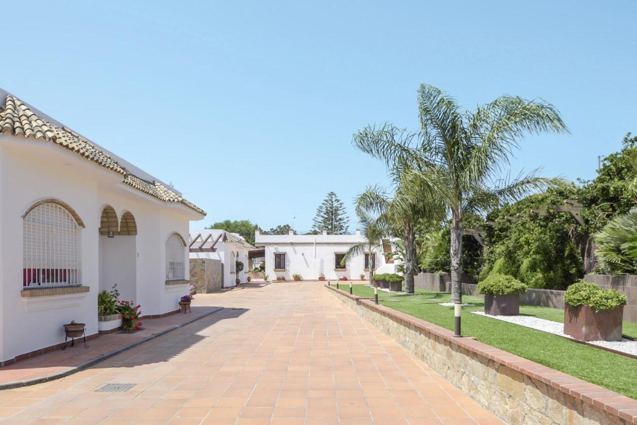 Villa Fuentes Solo Familias Conil De La Frontera Luaran gambar
